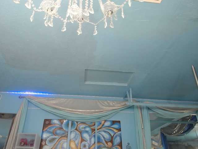 adrianna_fox's BongaCams show and profile