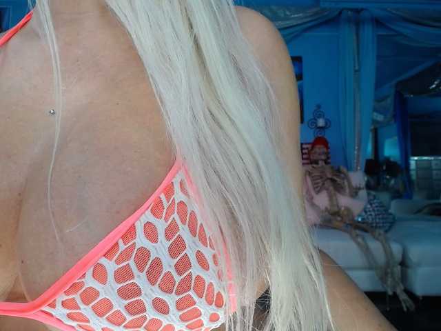 Preview of adrianna_fox