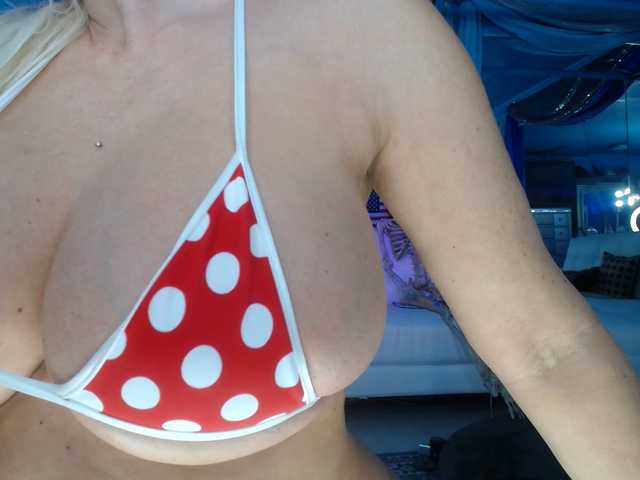 Preview of adrianna_fox