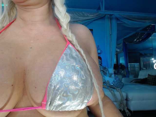 adrianna_fox online