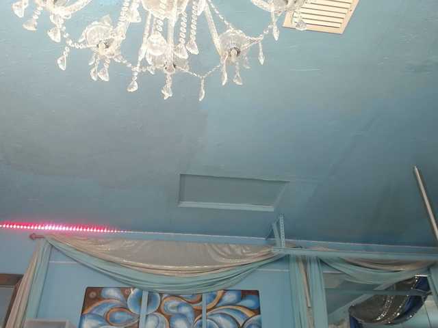 adrianna_fox's BongaCams show and profile