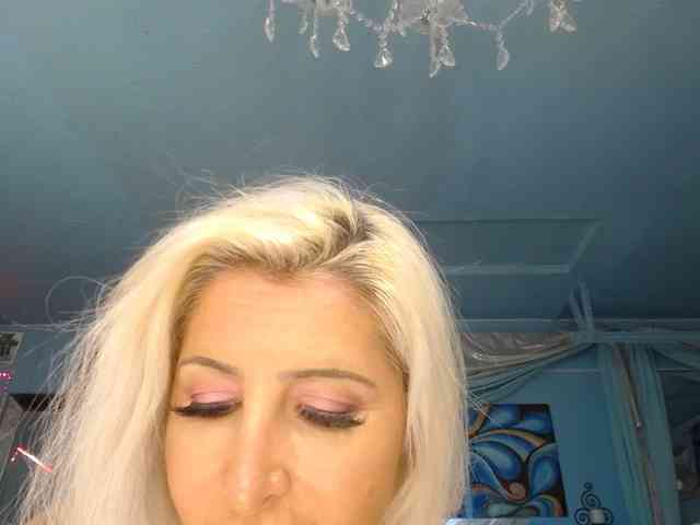 adrianna_fox webcam