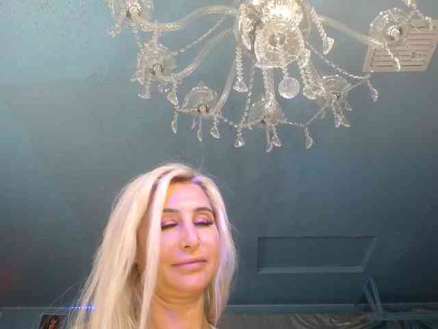 adrianna_fox