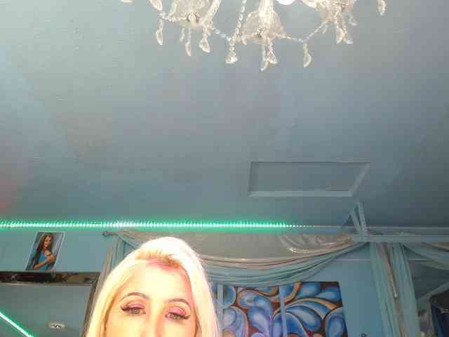 adrianna_fox webcam