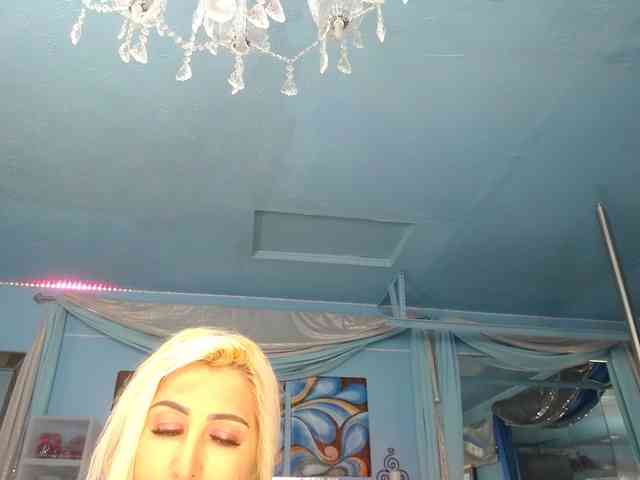 adrianna_fox adrianna_fox