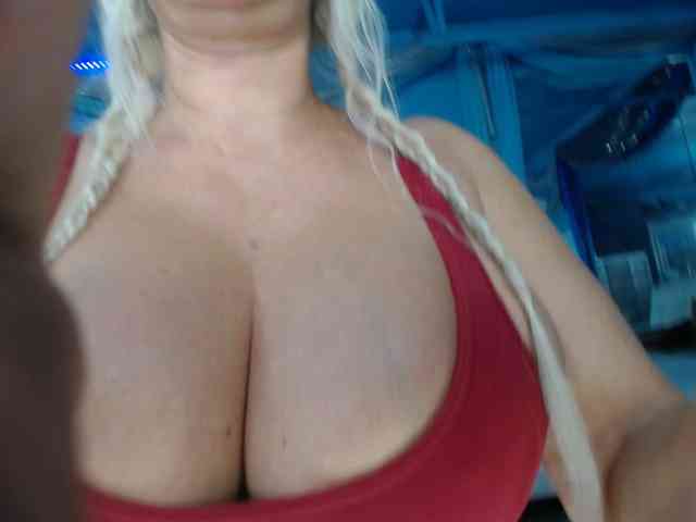 adrianna_fox adrianna_fox