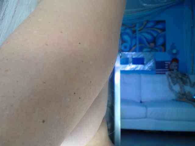 adrianna_fox webcam