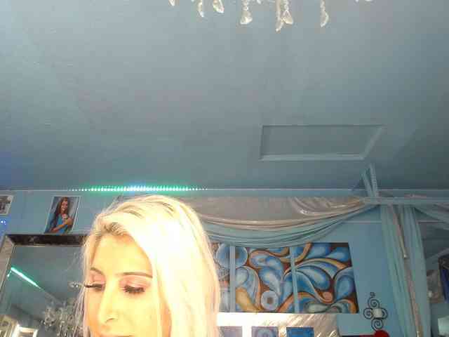 adrianna_fox webcam
