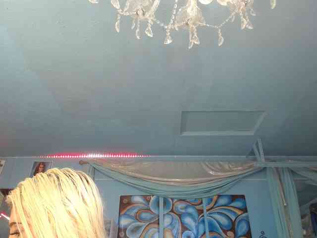 adrianna_fox webcam