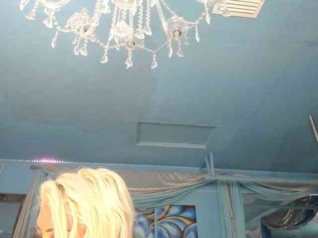 adrianna_fox adrianna_fox