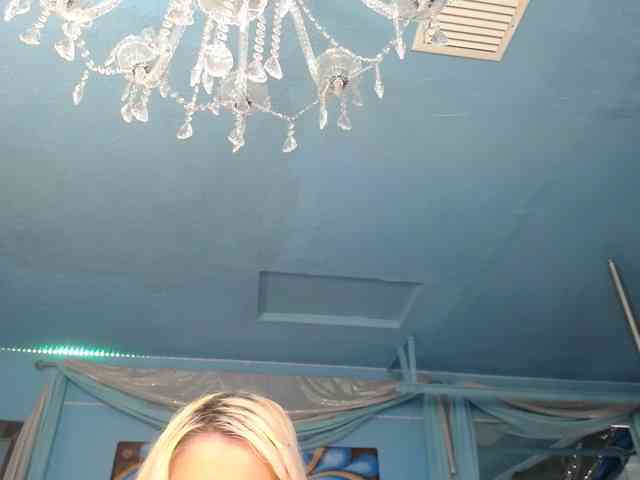 adrianna_fox adrianna_fox