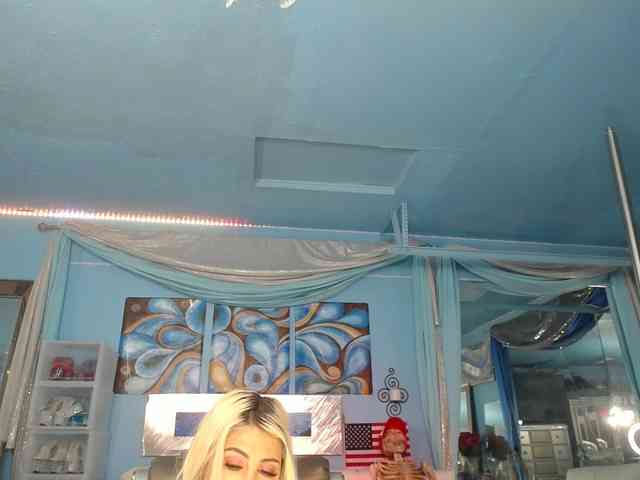 adrianna_fox adrianna_fox