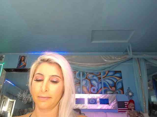 adrianna_fox webcam