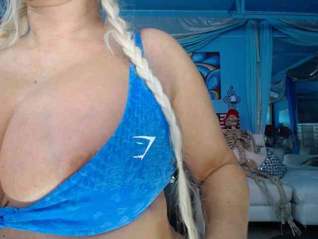 adrianna_fox webcam