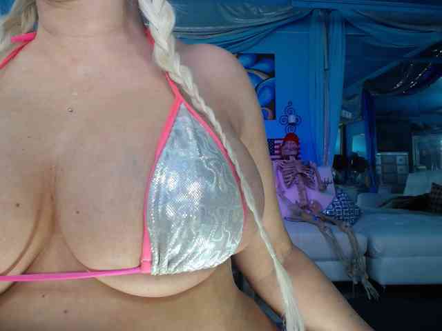 adrianna_fox webcam