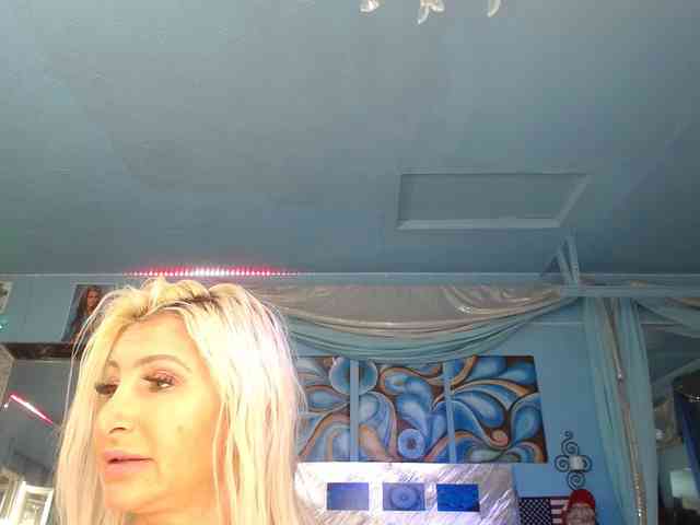 adrianna_fox webcam