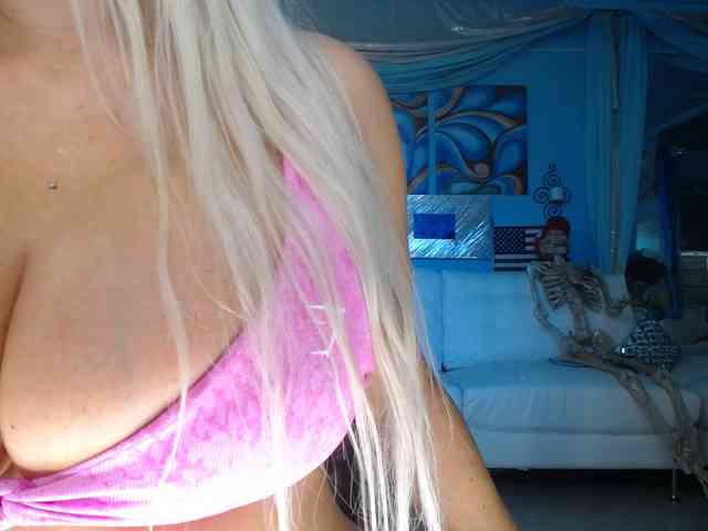 adrianna_fox webcam