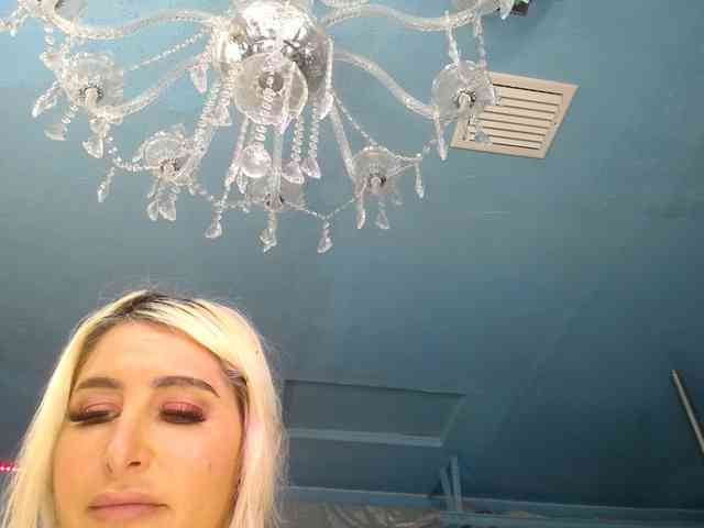 adrianna_fox adrianna_fox