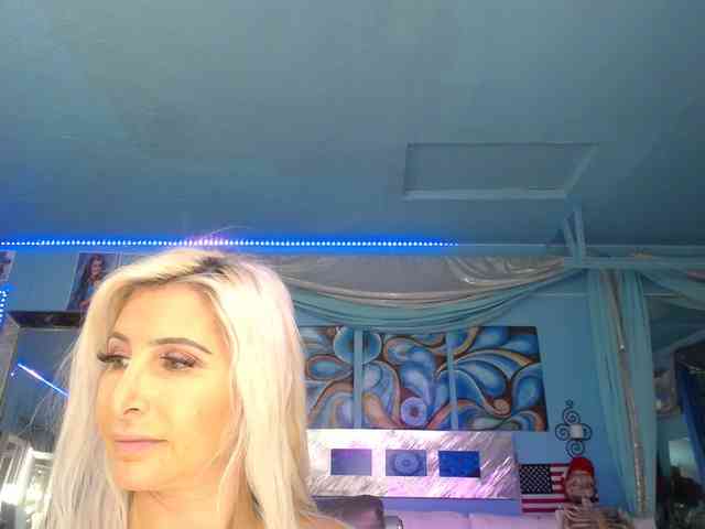 adrianna_fox webcam
