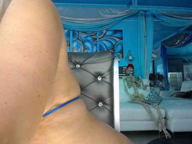 adrianna_fox webcam