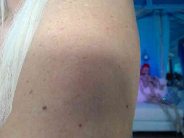 adrianna_fox adrianna_fox