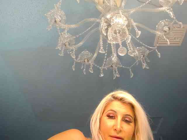 adrianna_fox webcam