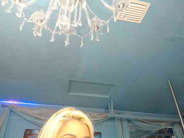 adrianna_fox webcam