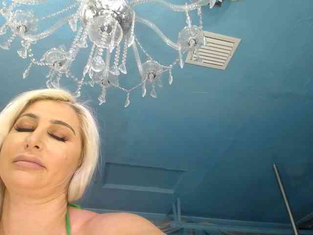 adrianna_fox webcam