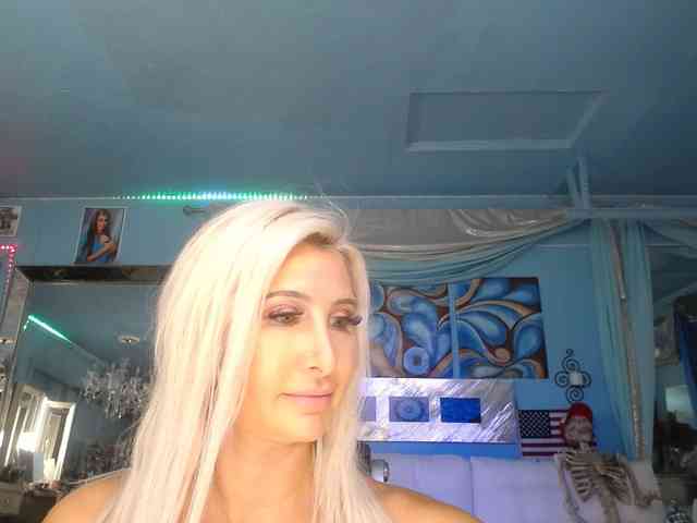 adrianna_fox webcam