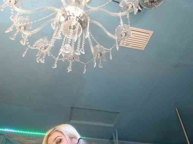 adrianna_fox webcam