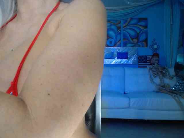 adrianna_fox webcam