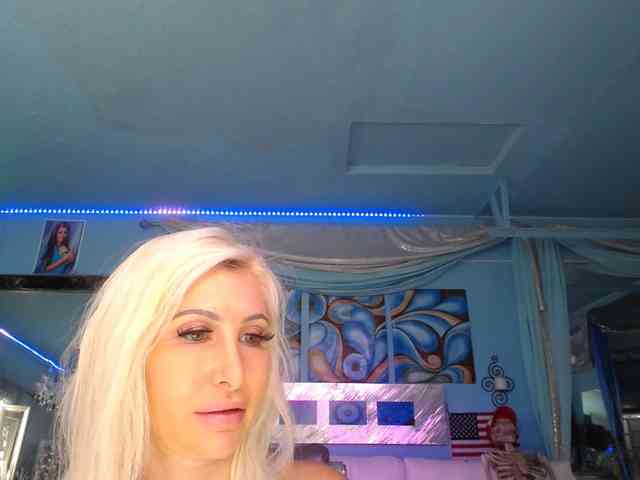 adrianna_fox webcam