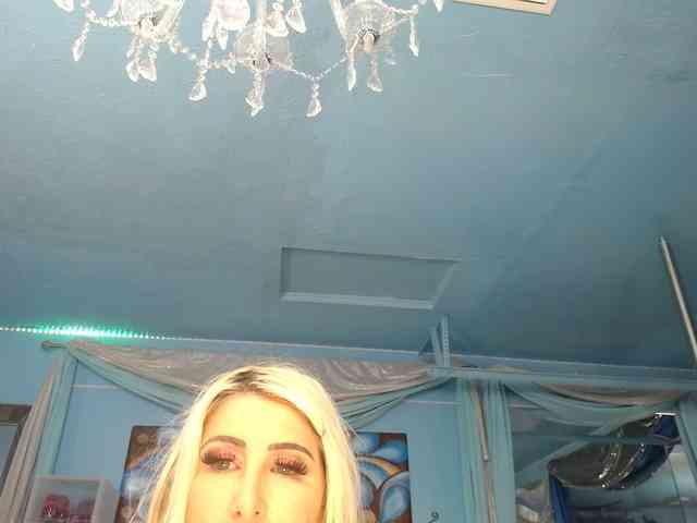 adrianna_fox adrianna_fox