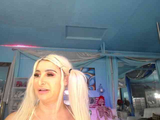 adrianna_fox webcam