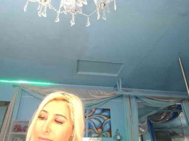 adrianna_fox webcam