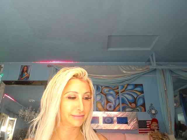 adrianna_fox webcam