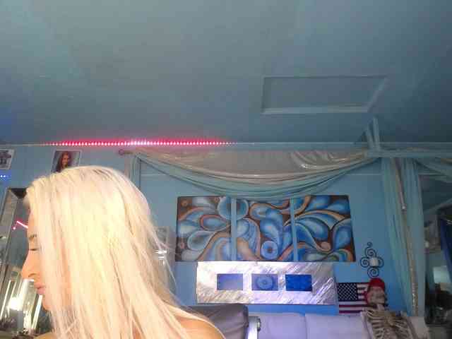 adrianna_fox webcam