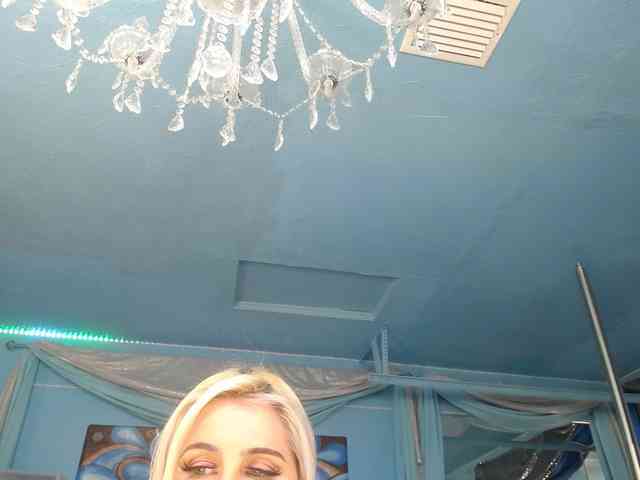 adrianna_fox webcam