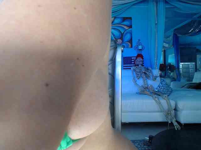 adrianna_fox webcam
