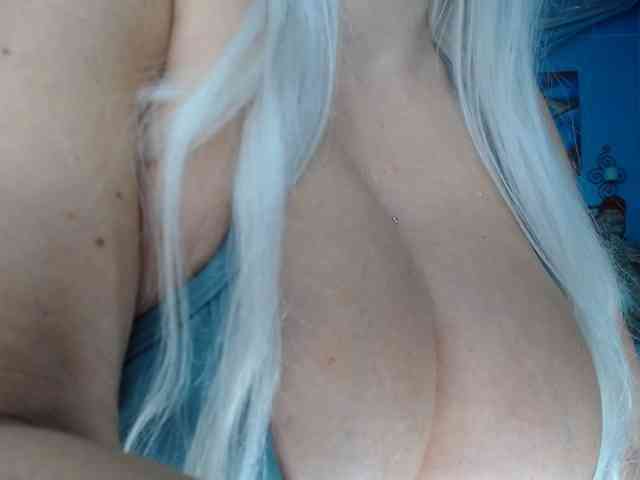 adrianna_fox webcam