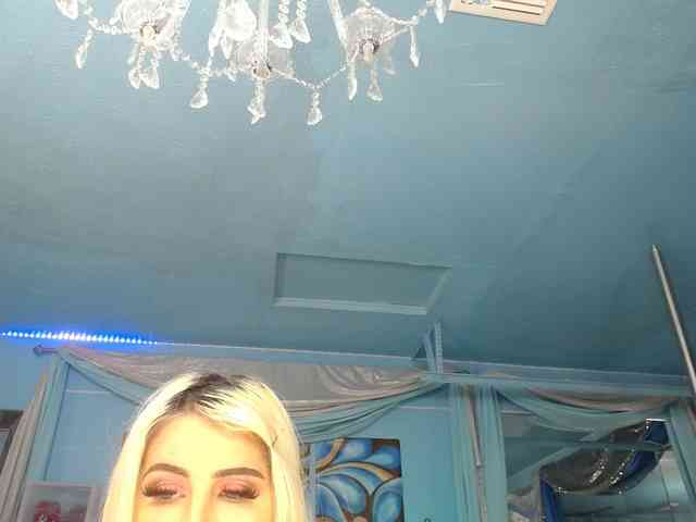 adrianna_fox webcam