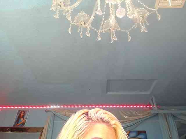 adrianna_fox webcam