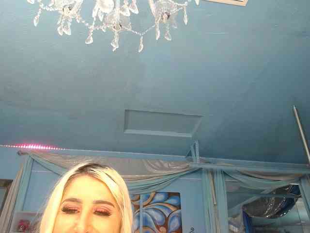 adrianna_fox adrianna_fox