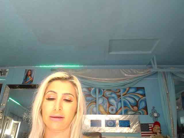 adrianna_fox webcam