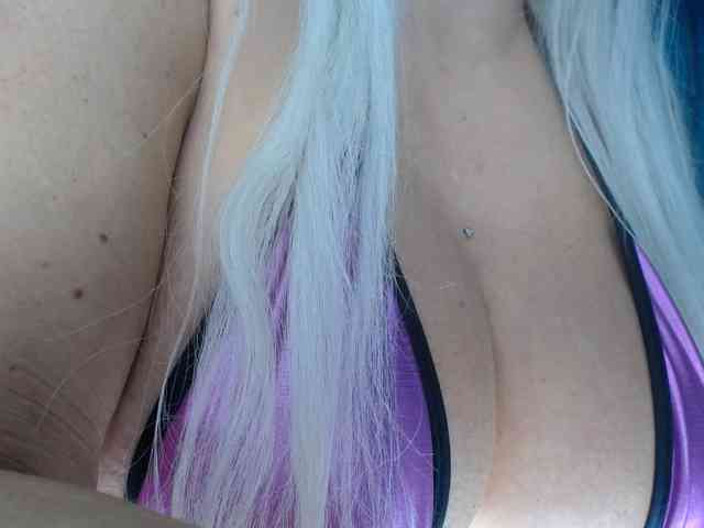 adrianna_fox webcam