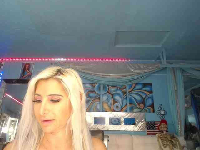 adrianna_fox webcam