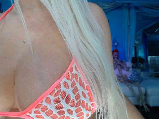 adrianna_fox webcam