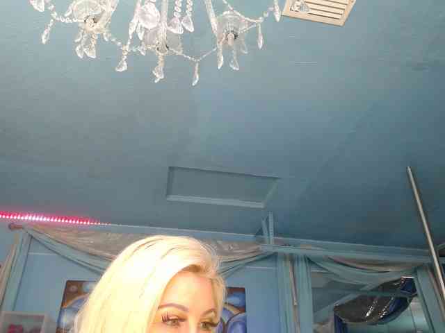 adrianna_fox webcam