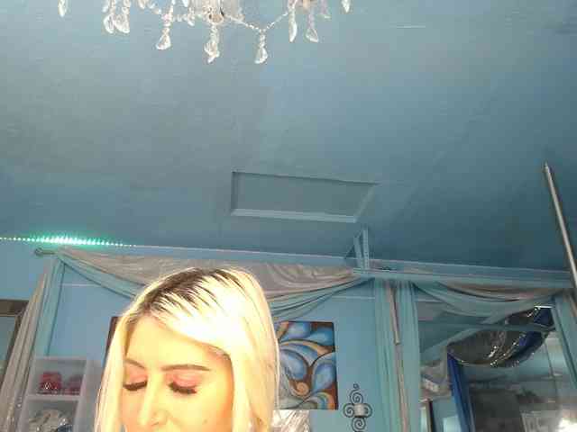 adrianna_fox adrianna_fox