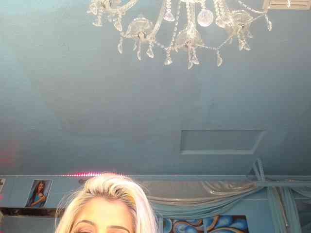 adrianna_fox webcam